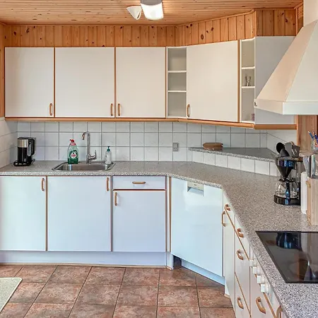 Tatil Evi Awesome In Vaeggerlose With Wifi Bøtø By