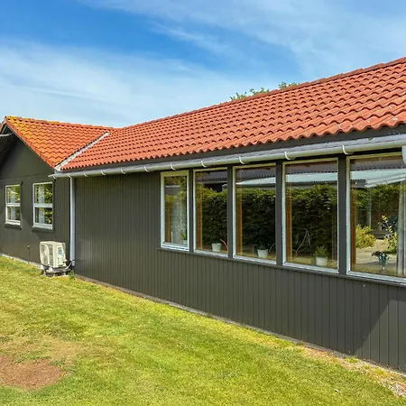 Prázdninový dům Awesome In Vaeggerlose With Wifi *