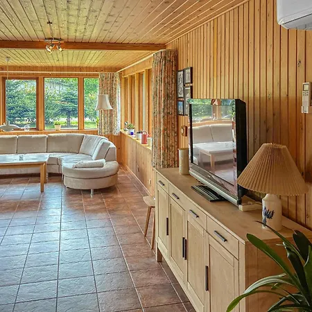 Awesome In Vaeggerlose With Wifi * Bøtø By