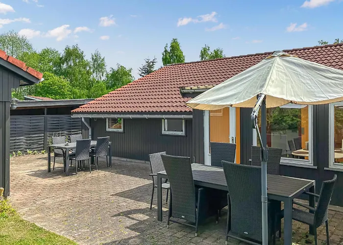 Prázdninový dům Awesome In Vaeggerlose With Wifi Bøtø By