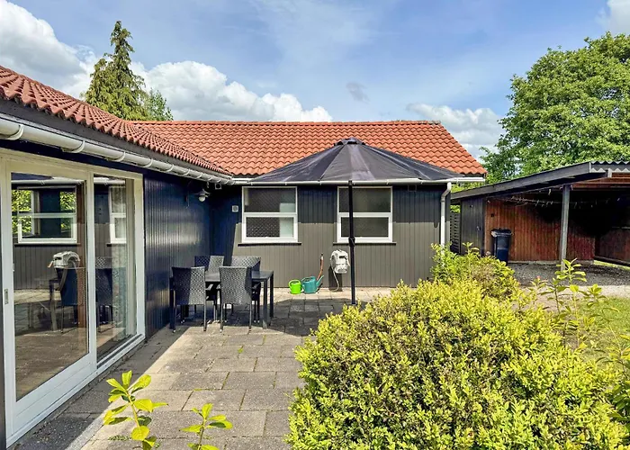 Prázdninový dům Awesome In Vaeggerlose With Wifi *